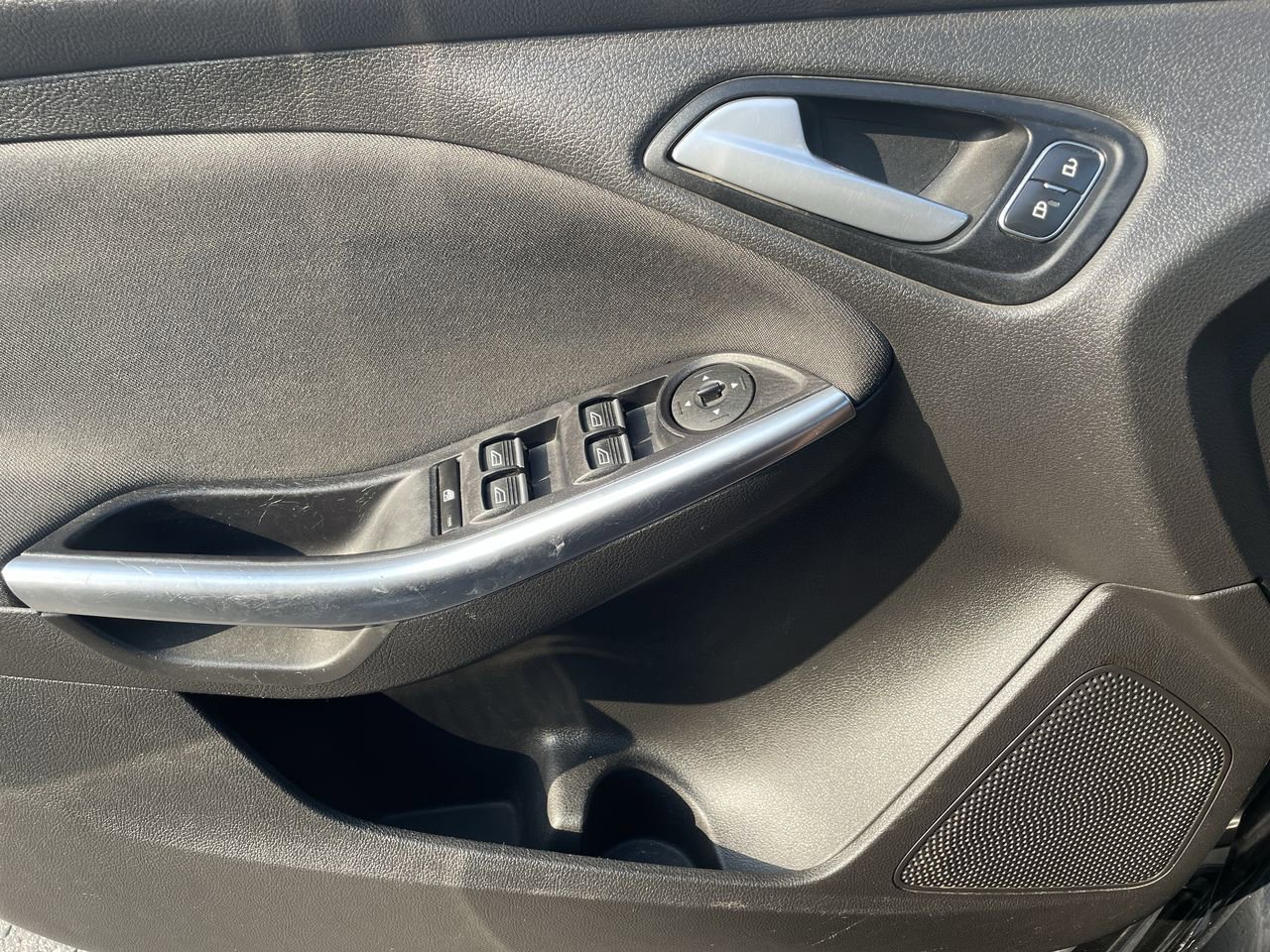 Thumbnail: 2017 Ford Focus - 28