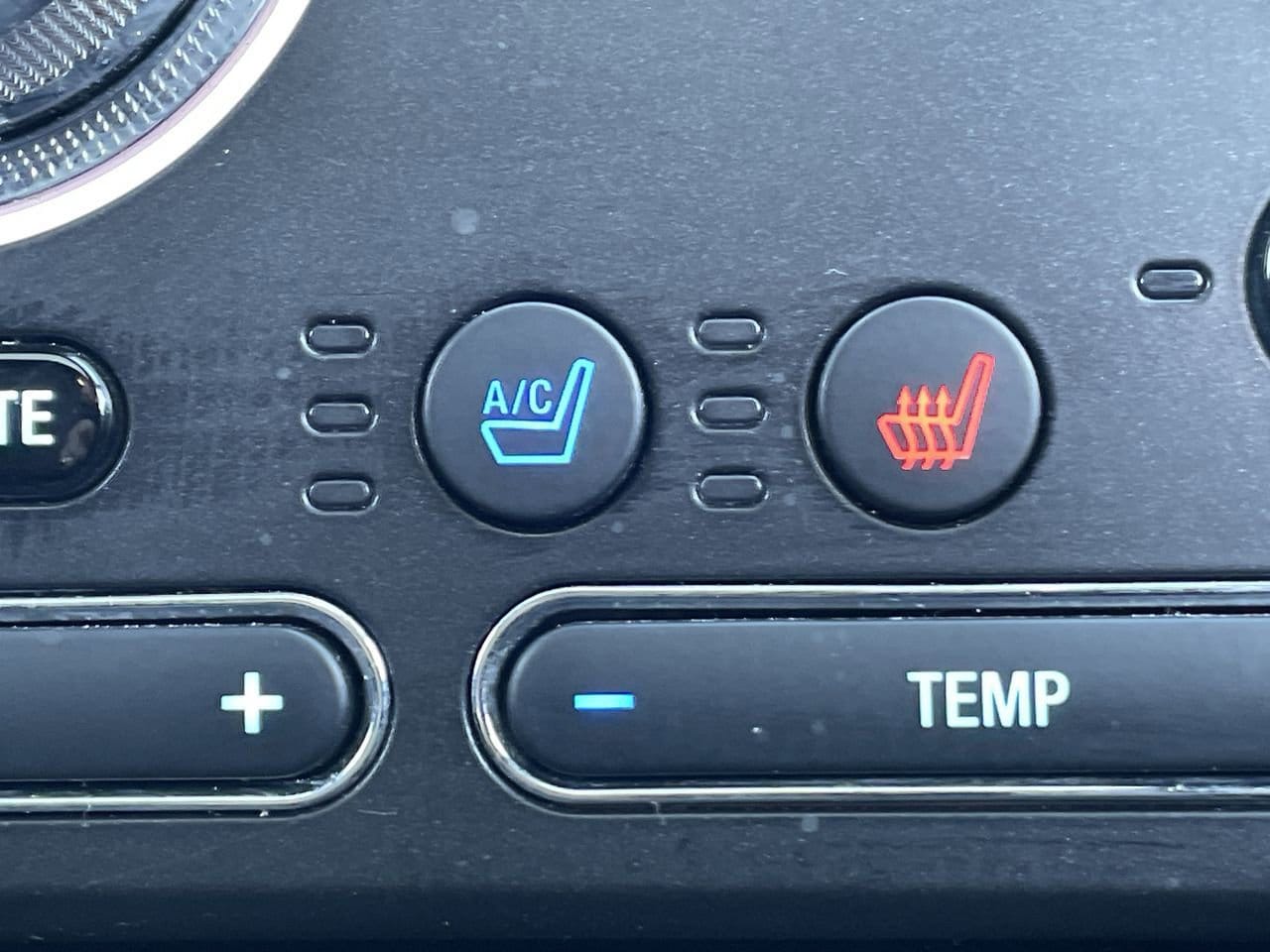 Thumbnail: 2019 Ford Explorer - 24