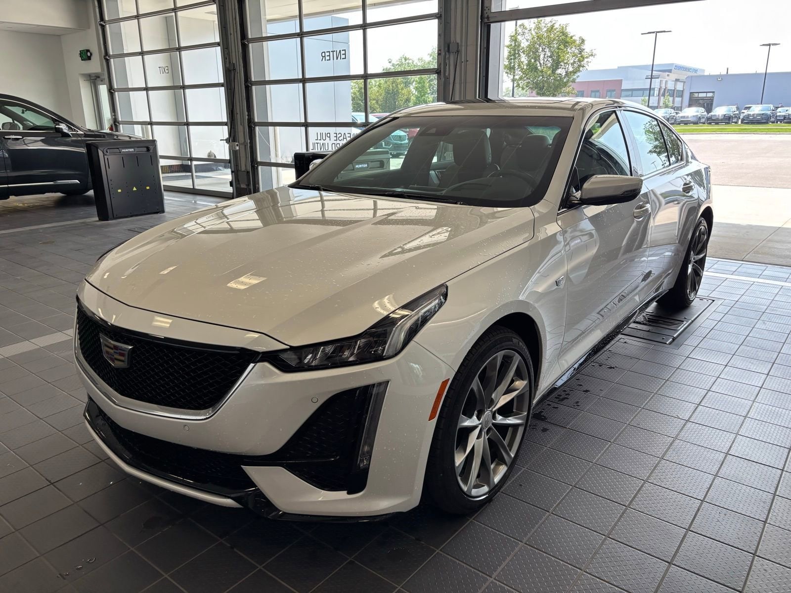 Thumbnail: 2023 Cadillac CT5 - 1
