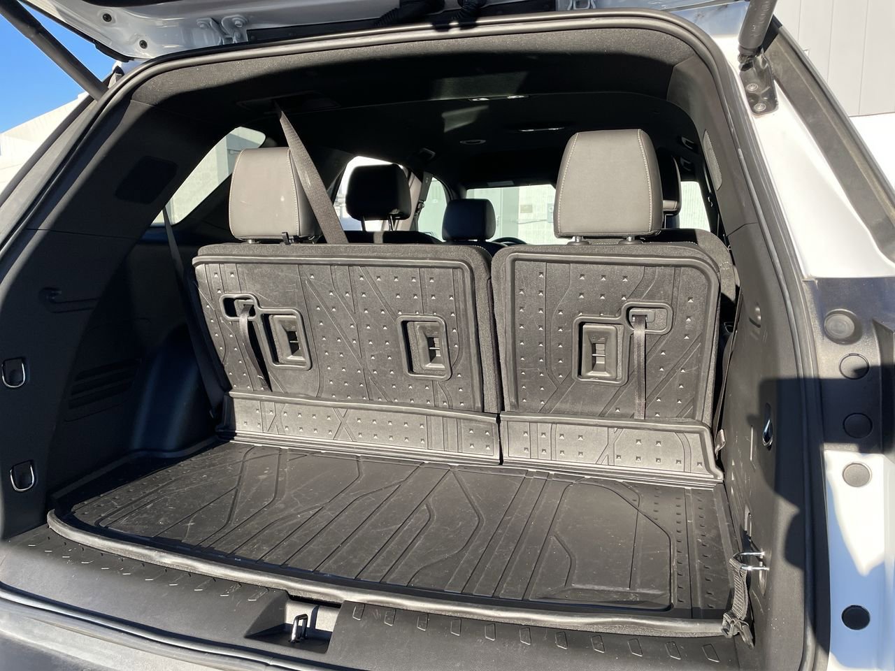 Thumbnail: 2023 Chevrolet Traverse - 17