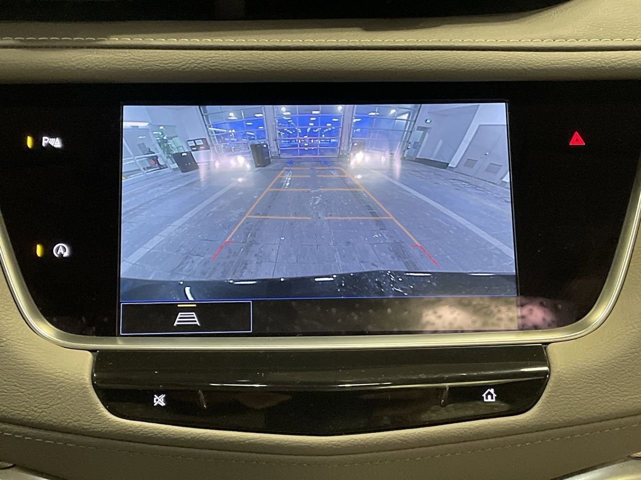 Thumbnail: 2023 Cadillac XT5 - 28