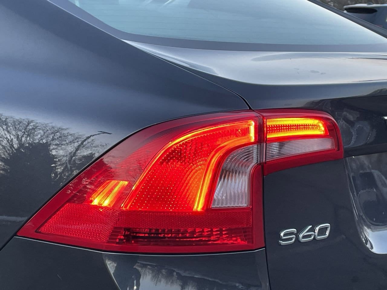 Thumbnail: 2016 Volvo S60 - 36