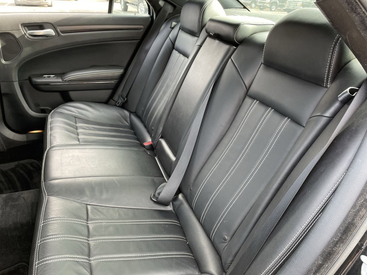 Thumbnail: 2013 Chrysler 300 - 18