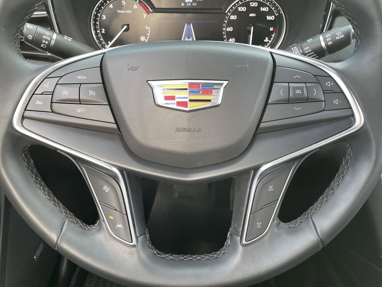 Thumbnail: 2024 Cadillac XT5 - 10