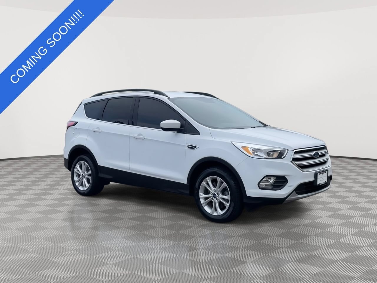 Used 2018 Ford Escape SE with VIN 1FMCU9GD5JUD38191 for sale in Plymouth, MI