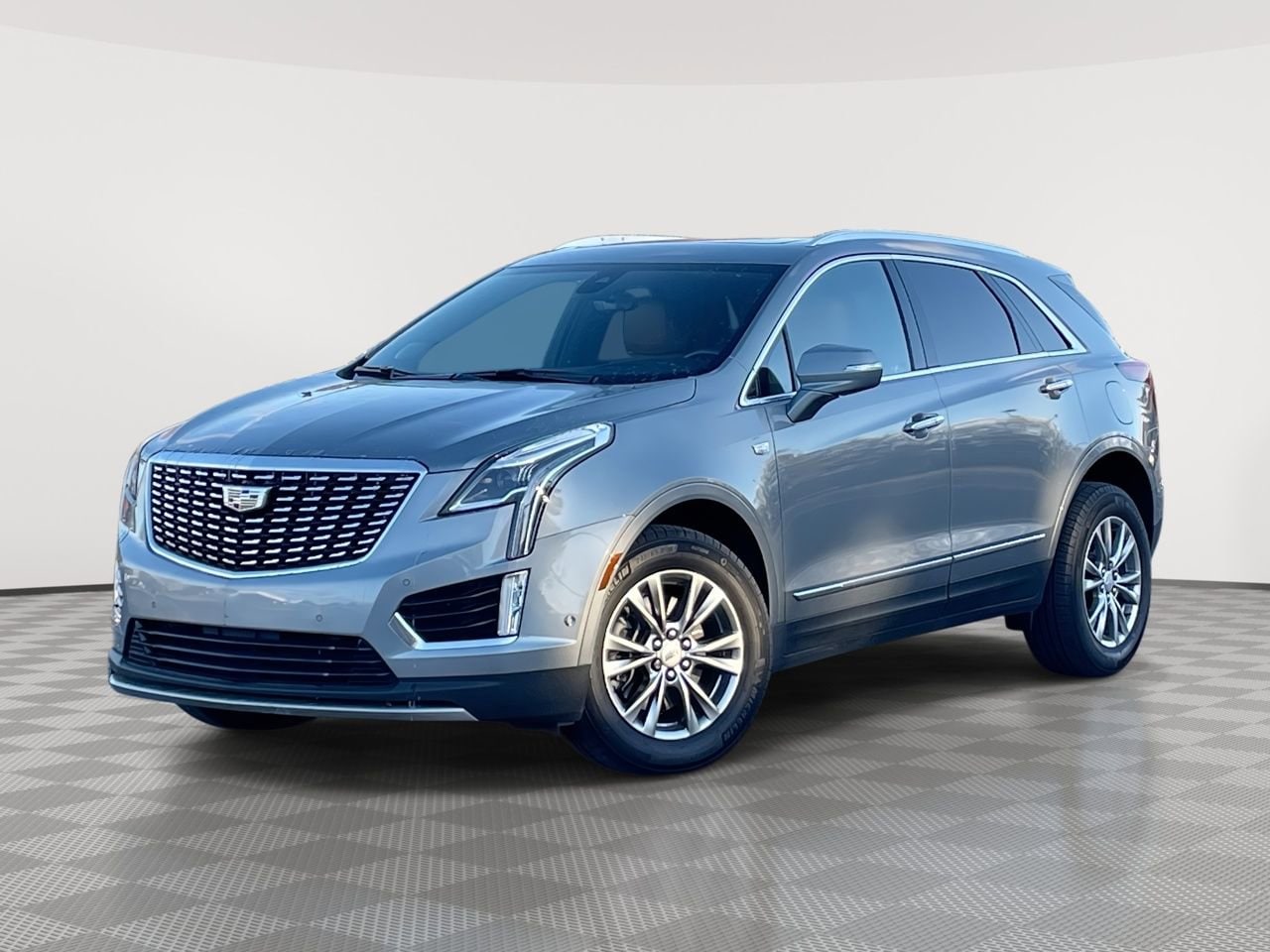 Thumbnail: 2023 Cadillac XT5 - 1