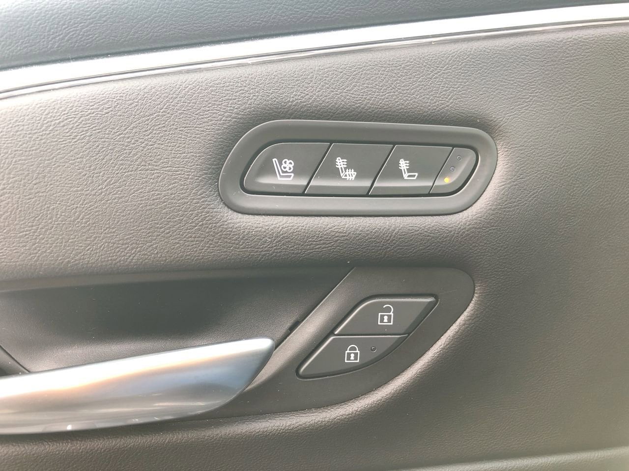 Thumbnail: 2023 Cadillac Escalade - 26