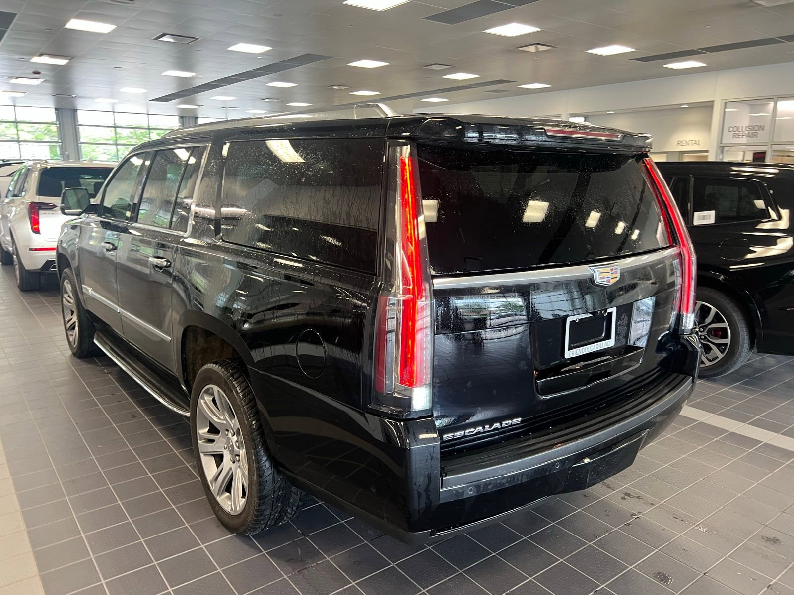 Thumbnail: 2018 Cadillac Escalade - 2