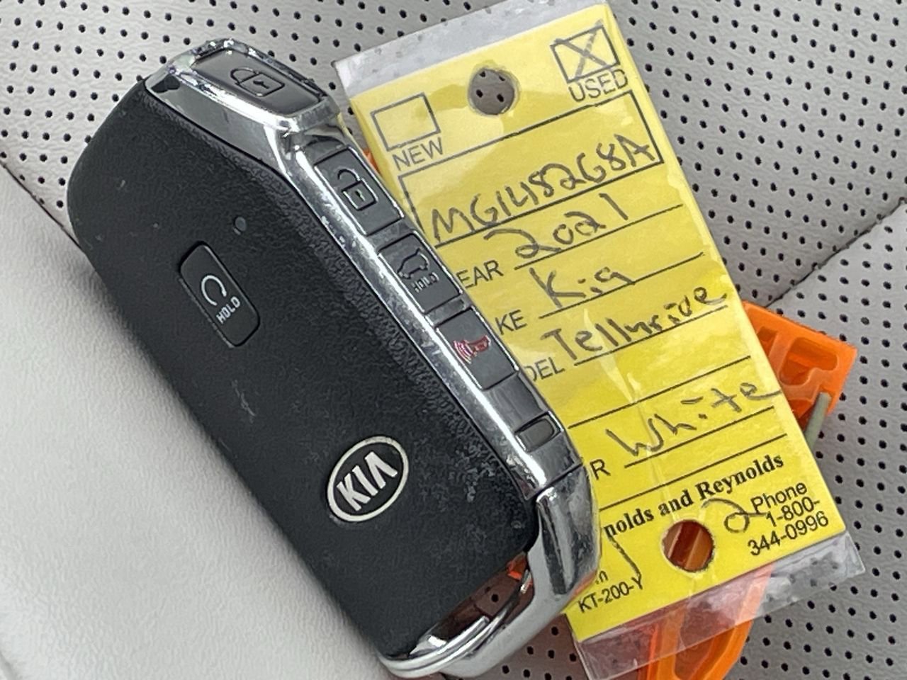 Thumbnail: 2021 Kia Telluride - 32