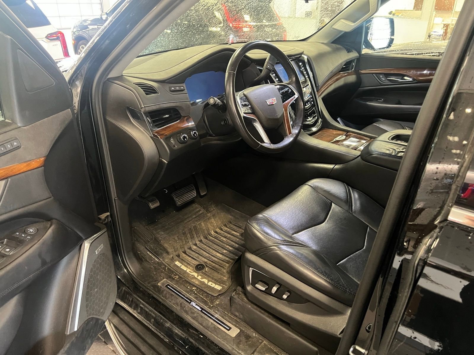 Thumbnail: 2018 Cadillac Escalade - 5
