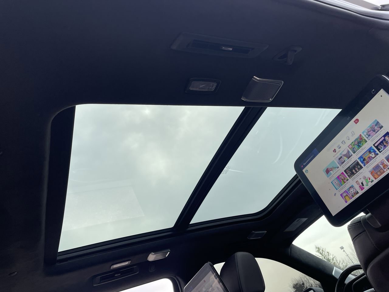 Thumbnail: 2024 Cadillac Escalade - 22