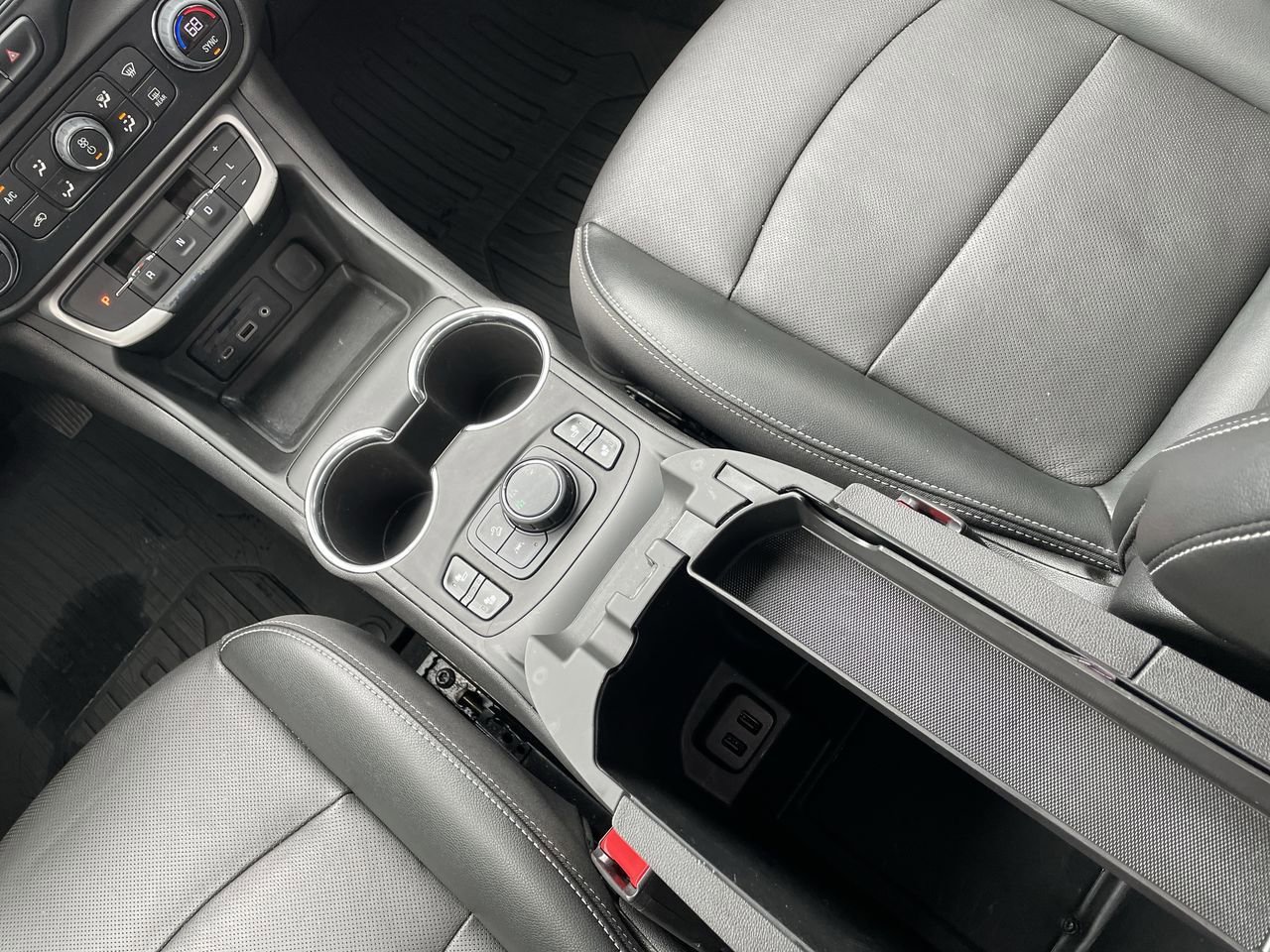 Thumbnail: 2023 GMC Terrain - 24