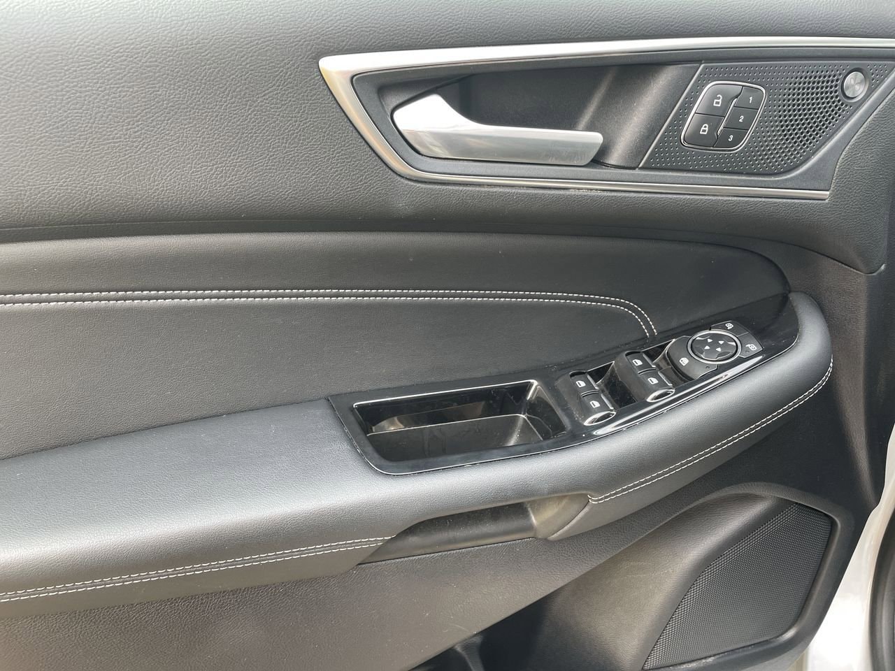 Thumbnail: 2019 Ford Edge - 34