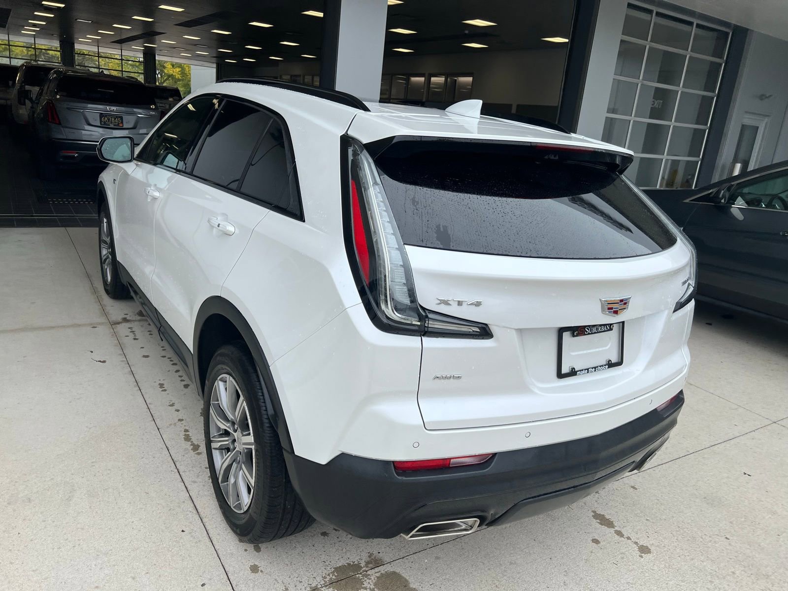 Thumbnail: 2022 Cadillac XT4 - 2