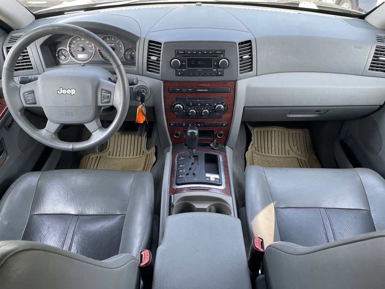 Thumbnail: 2005 Jeep Grand Cherokee - 22