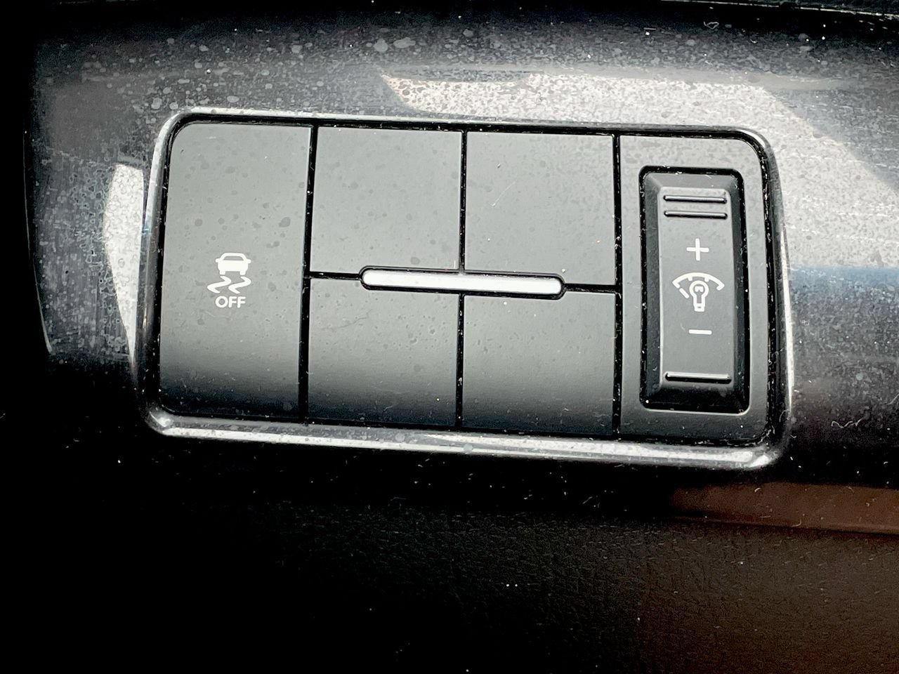 Thumbnail: 2015 Kia Sorento - 27