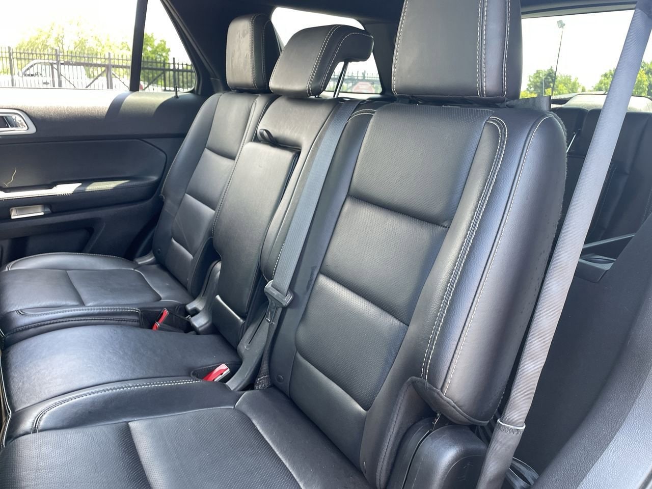 Thumbnail: 2015 Ford Explorer - 20