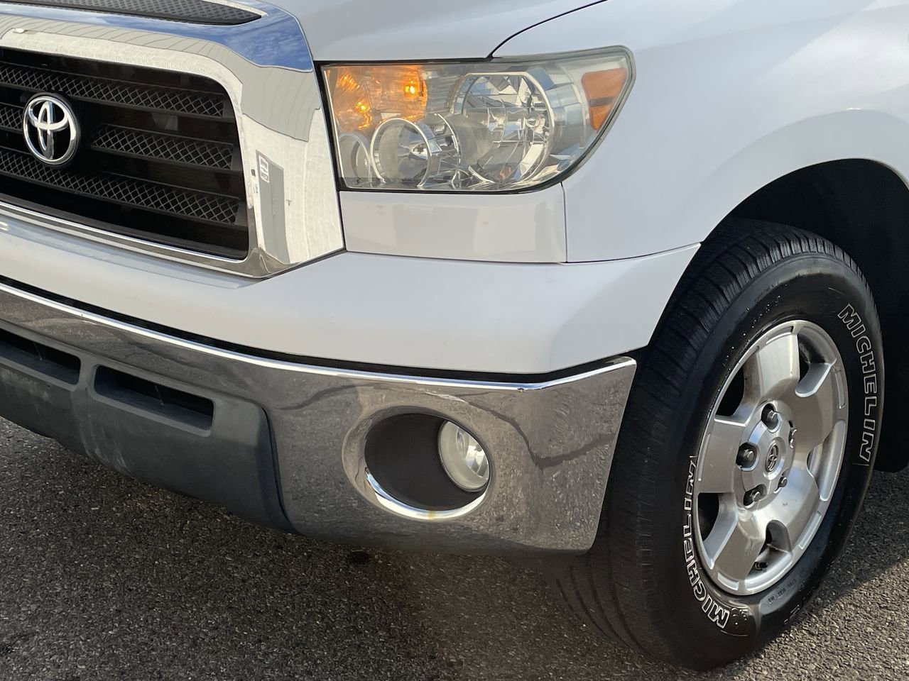 Thumbnail: 2008 Toyota Tundra - 32