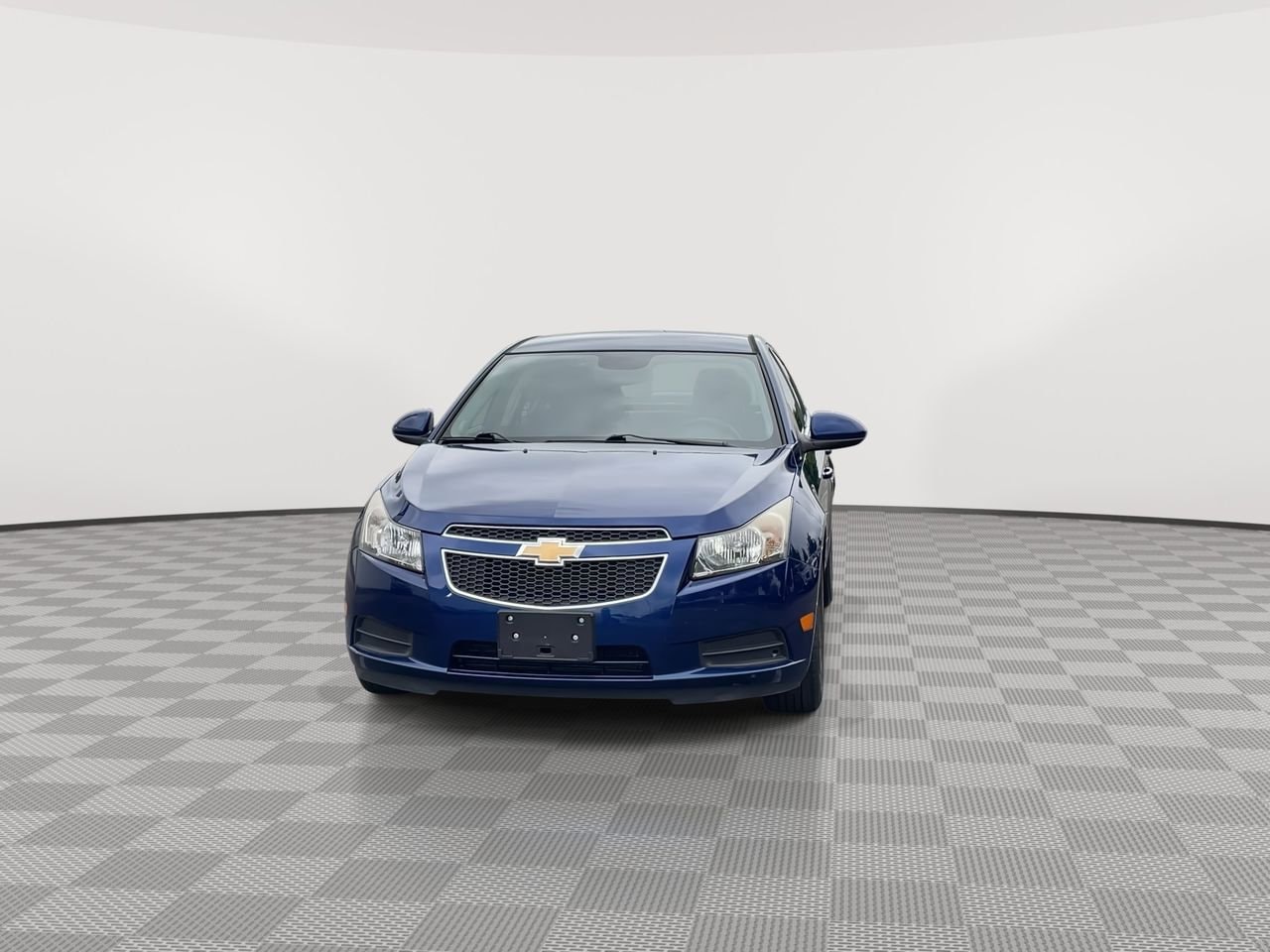 Thumbnail: 2013 Chevrolet Cruze - 3