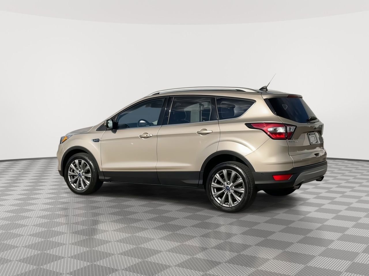 Thumbnail: 2018 Ford Escape - 6