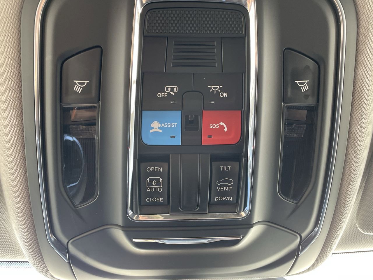Thumbnail: 2024 Jeep Grand Cherokee - 28