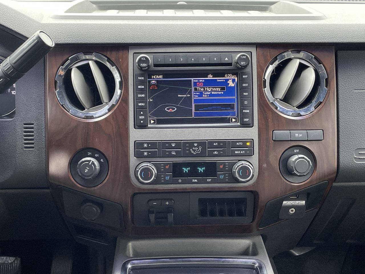 Thumbnail: 2011 Ford Econoline - 13