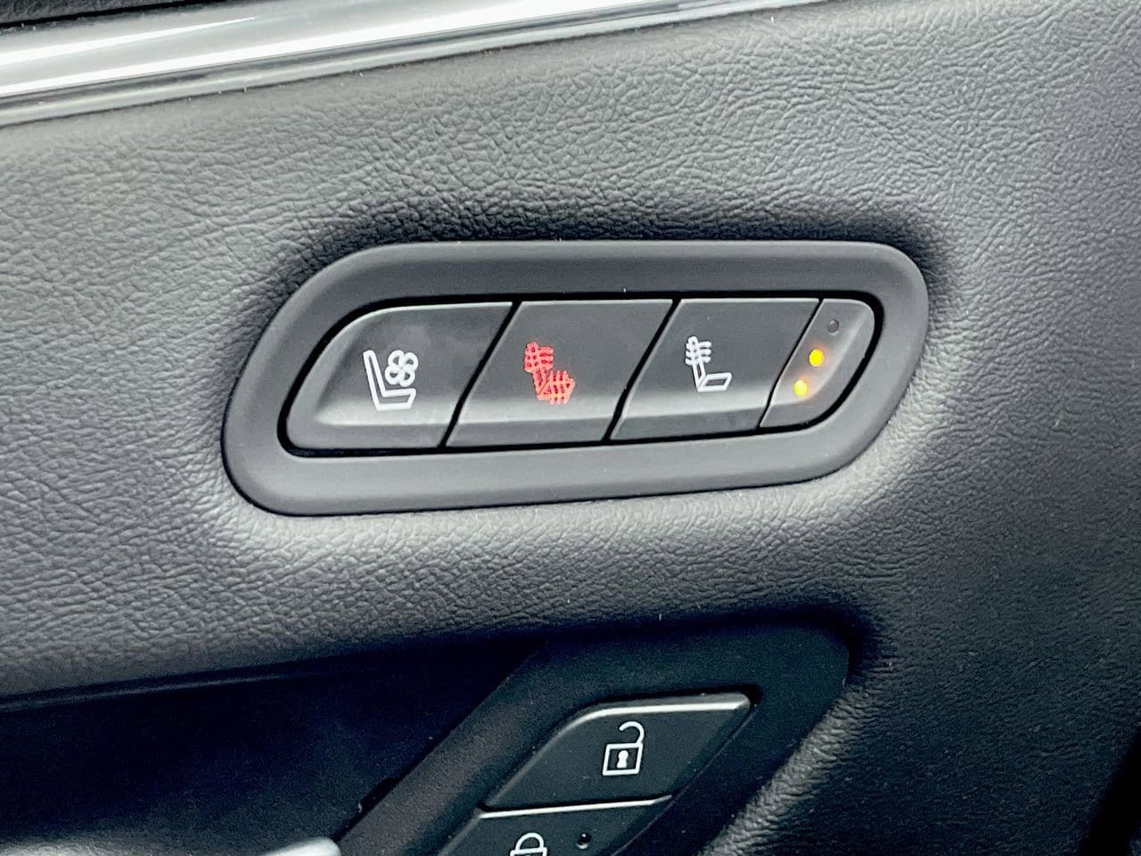 Thumbnail: 2023 Cadillac Escalade - 25