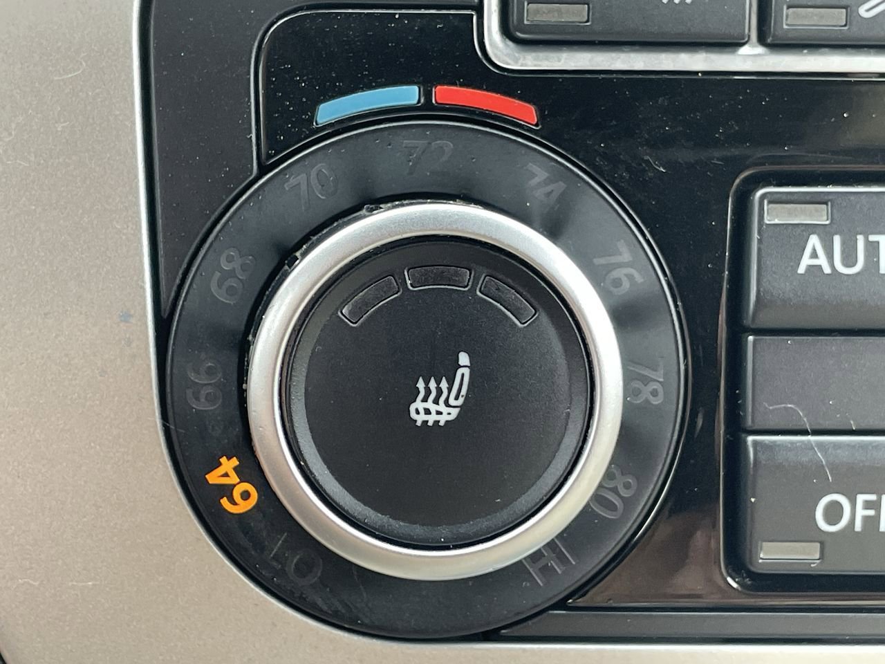 Thumbnail: 2010 Volkswagen Eos - 21