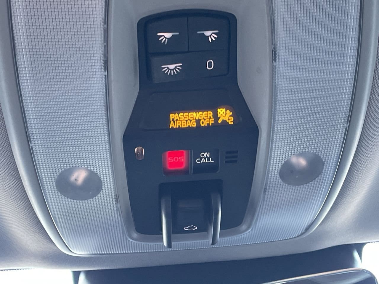 Thumbnail: 2016 Volvo S60 - 28