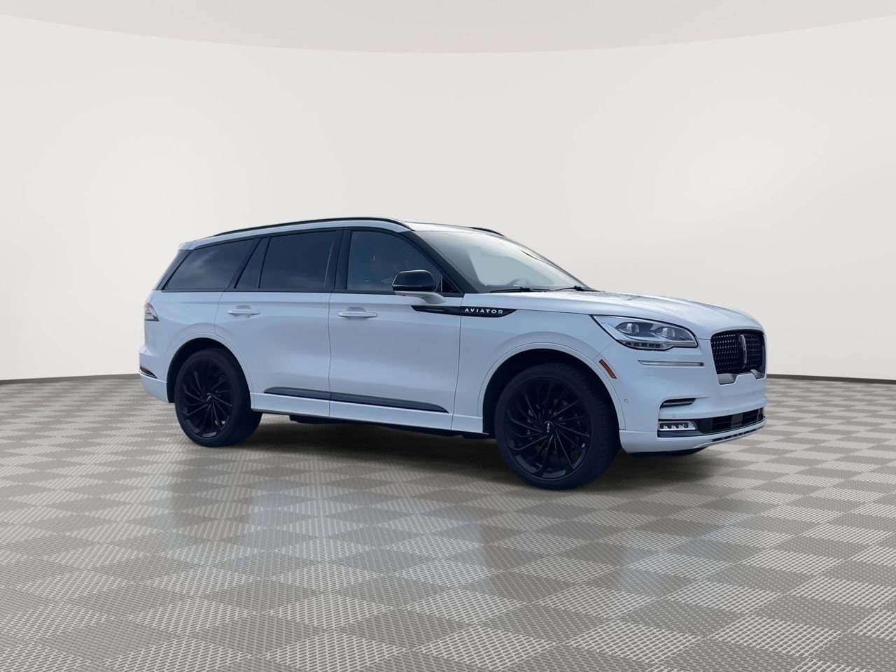 Thumbnail: 2024 Lincoln Aviator - 2