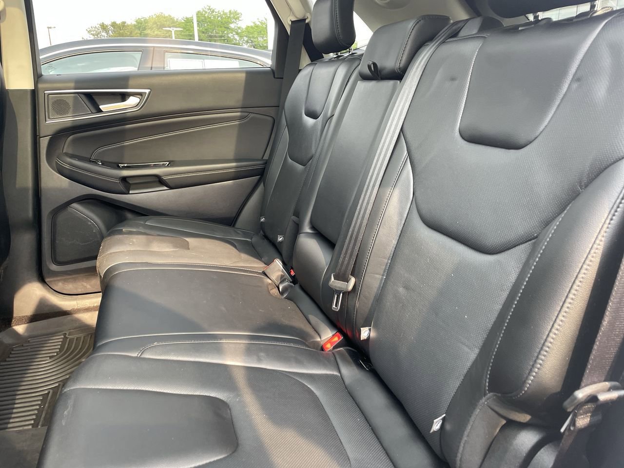 Thumbnail: 2019 Ford Edge - 19