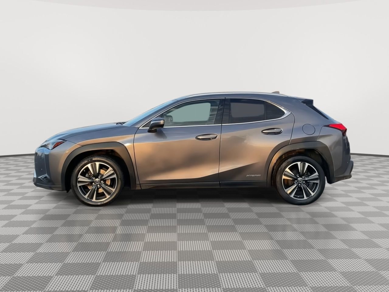 Thumbnail: 2020 Lexus UX - 5