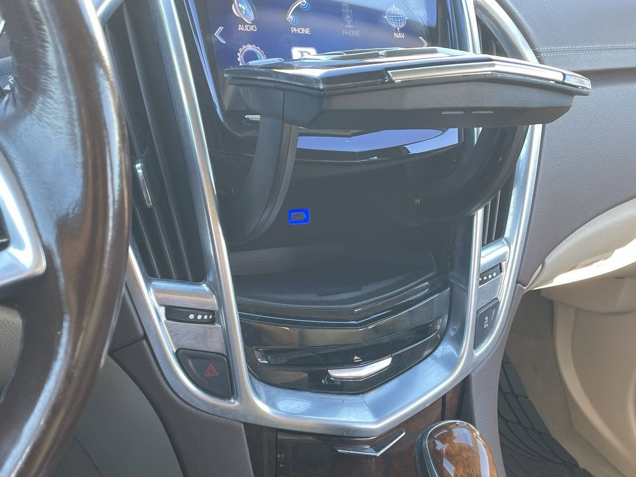 Thumbnail: 2014 Cadillac SRX - 30