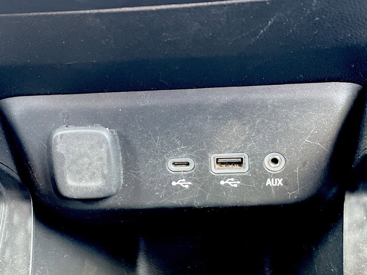 Thumbnail: 2023 Chevrolet TrailBlazer - 22