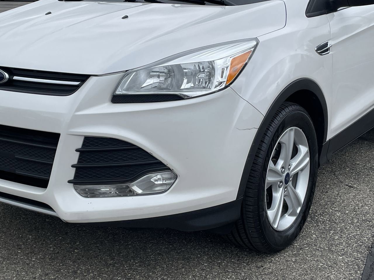 Thumbnail: 2014 Ford Escape - 31