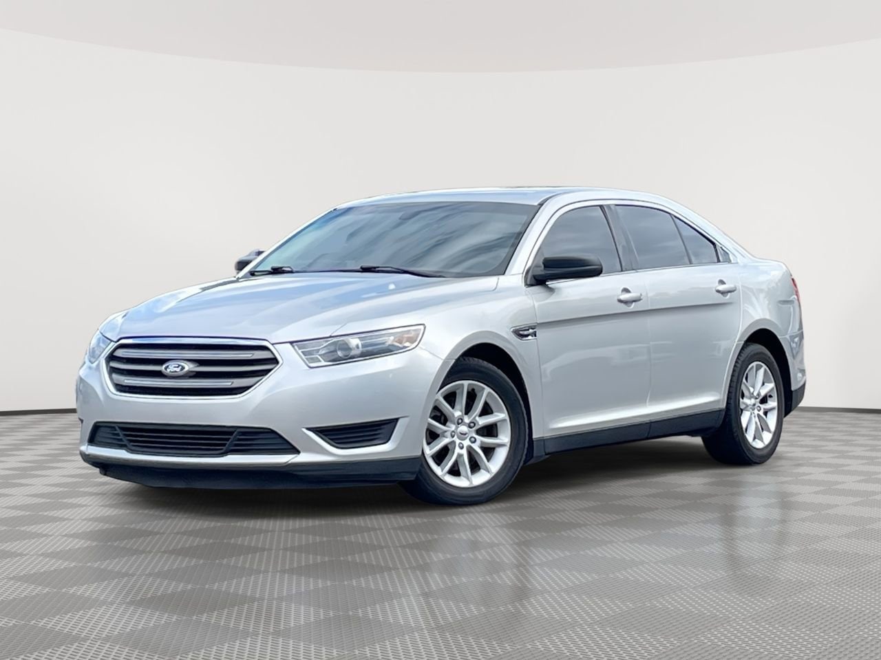 Thumbnail: 2015 Ford Taurus - 1