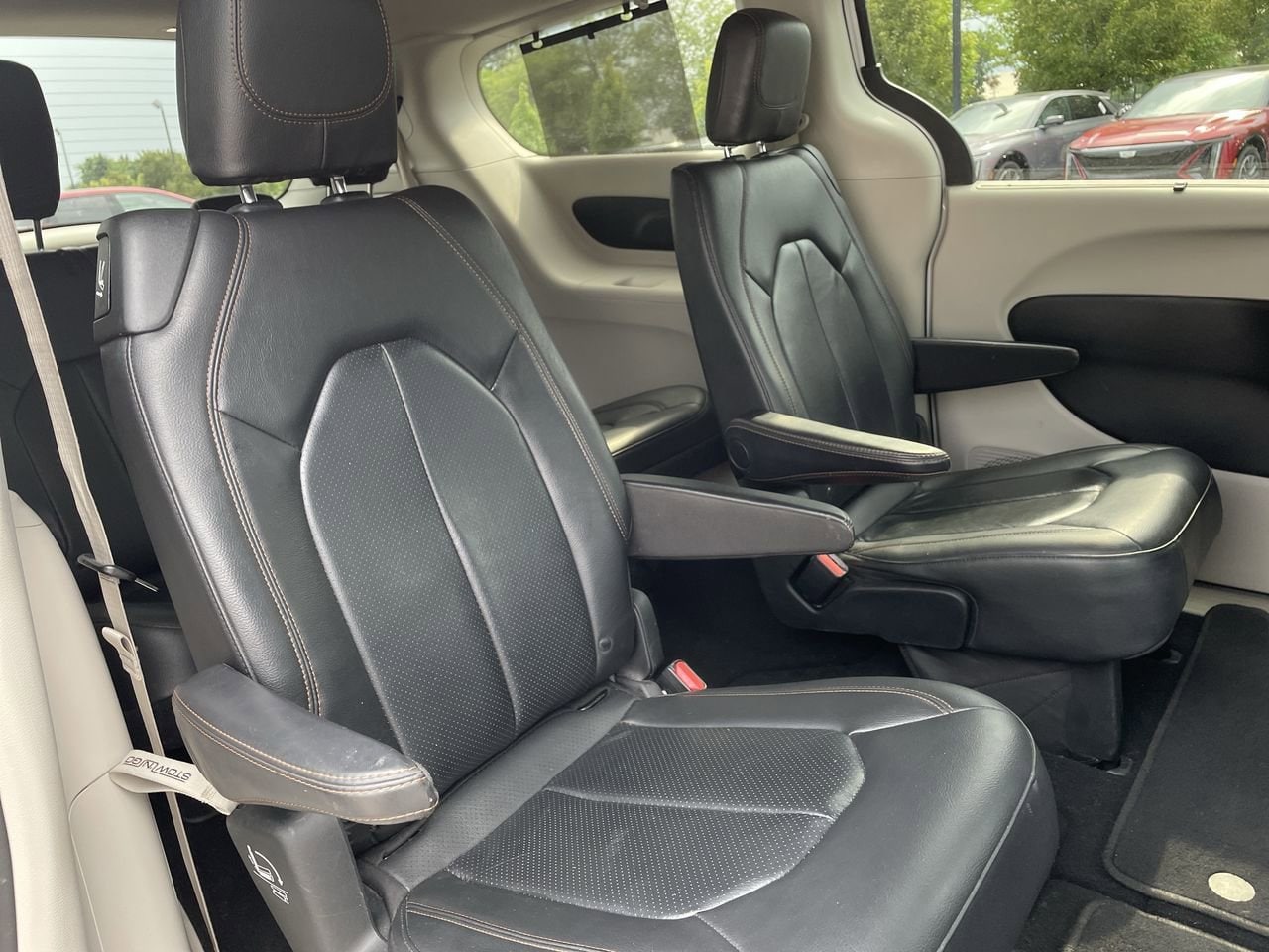 Thumbnail: 2019 Chrysler Pacifica - 15