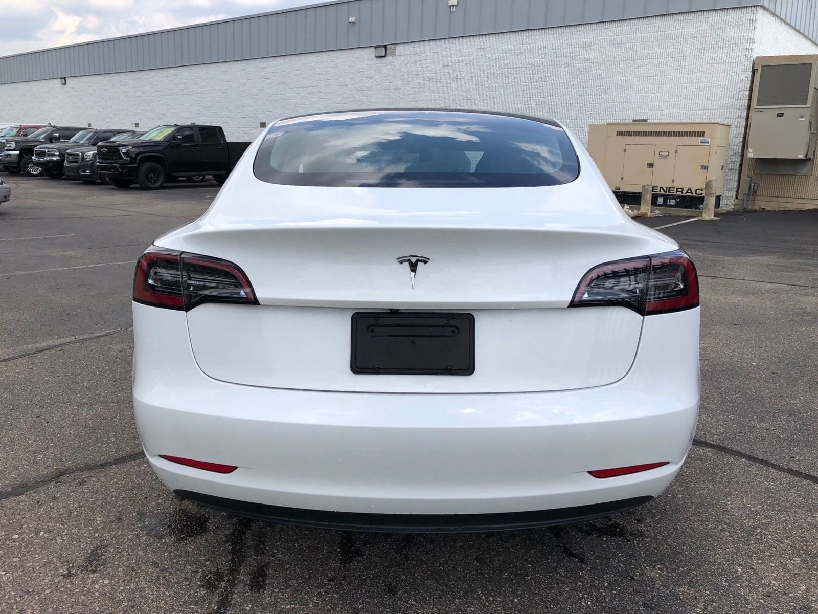 Thumbnail: 2023 Tesla Model 3 - 4