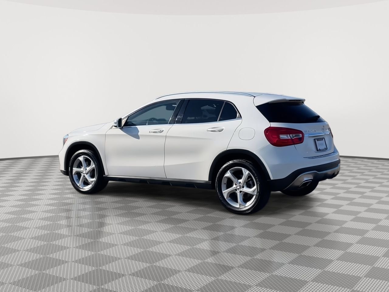 Thumbnail: 2020 Mercedes-Benz GLA - 6