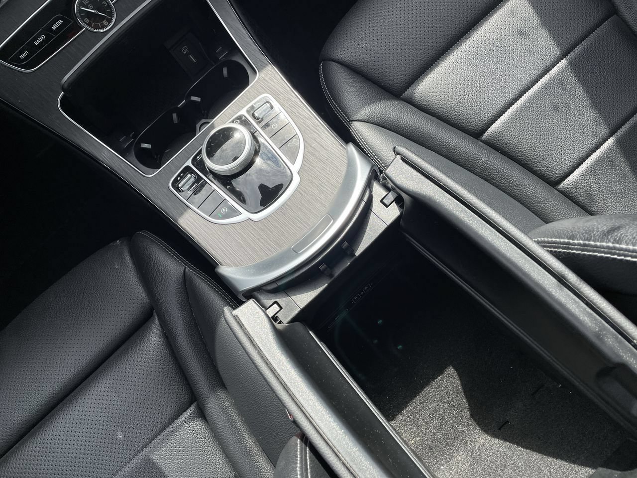 Thumbnail: 2021 Mercedes-Benz C-Class - 24