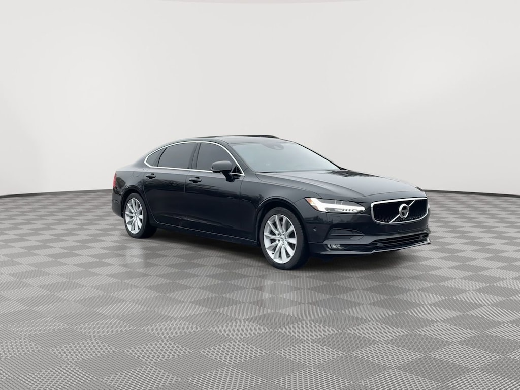 Used 2018 Volvo S90 Momentum