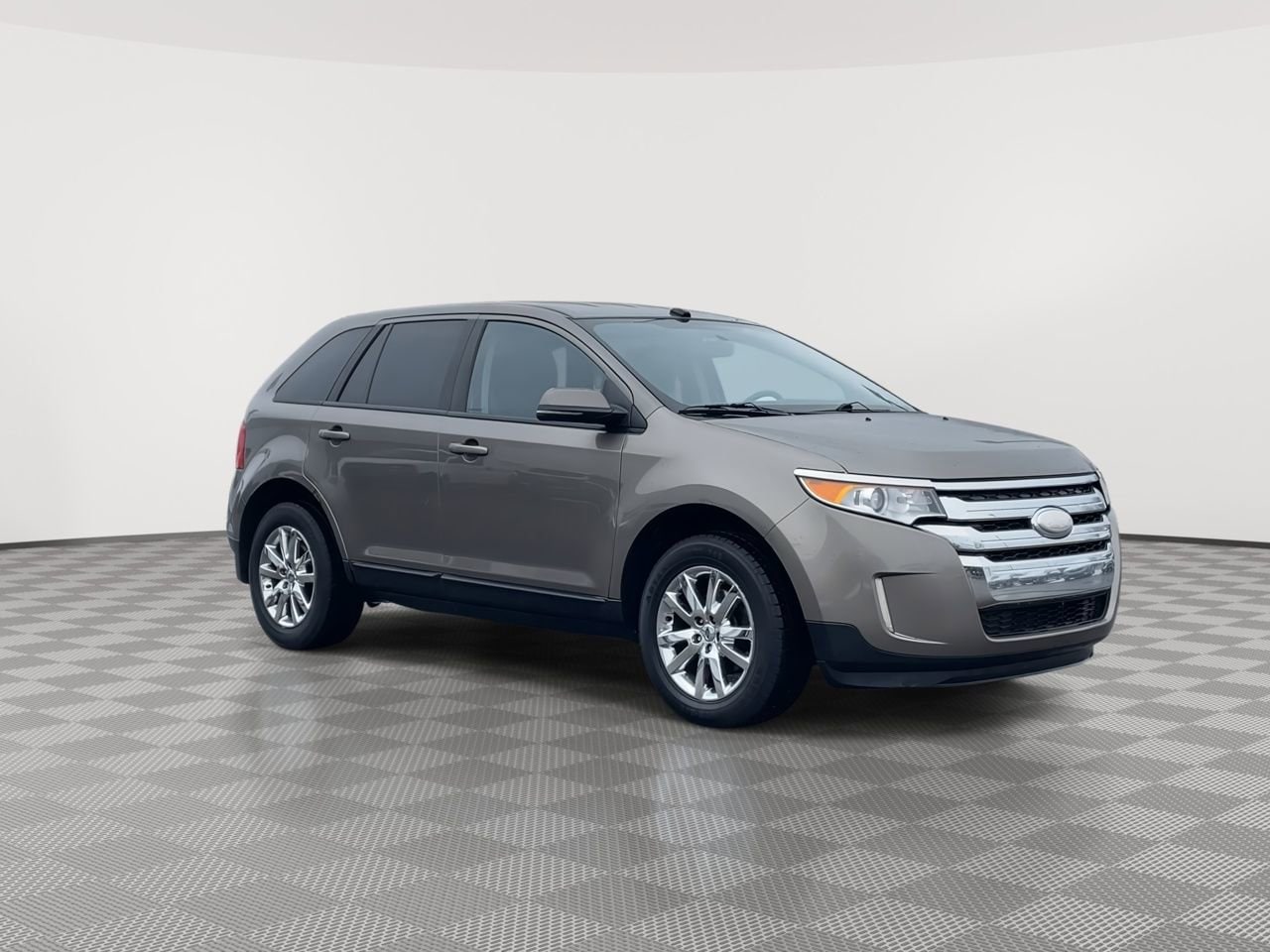 Thumbnail: 2013 Ford Edge - 2
