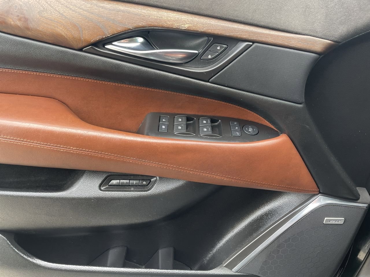 Thumbnail: 2016 Cadillac Escalade - 38