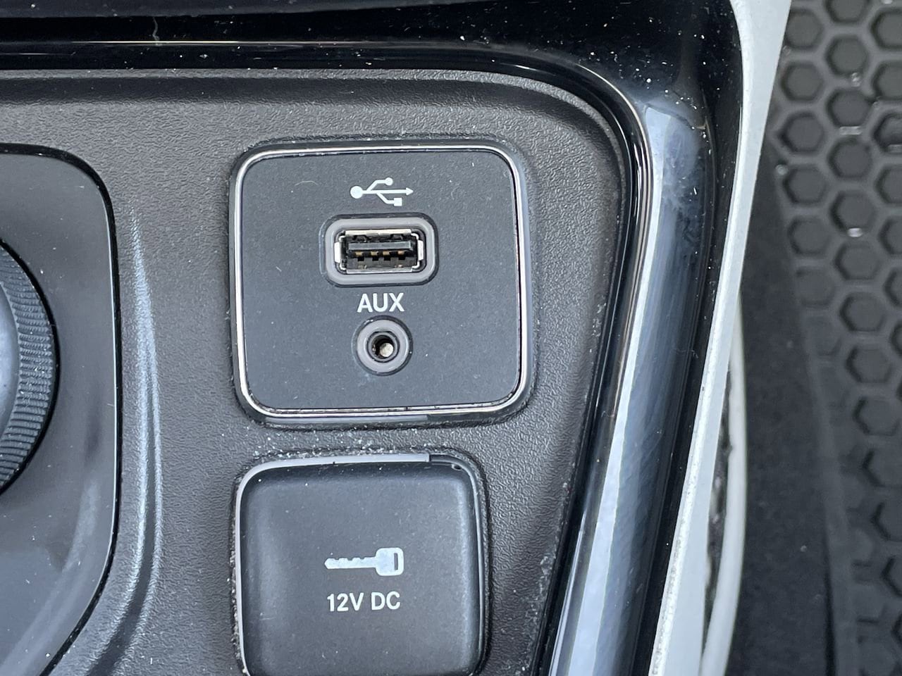 Thumbnail: 2018 Jeep Compass - 26