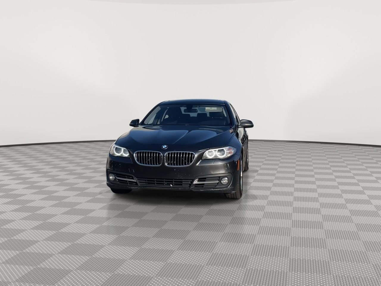 Thumbnail: 2015 BMW 5 Series - 3