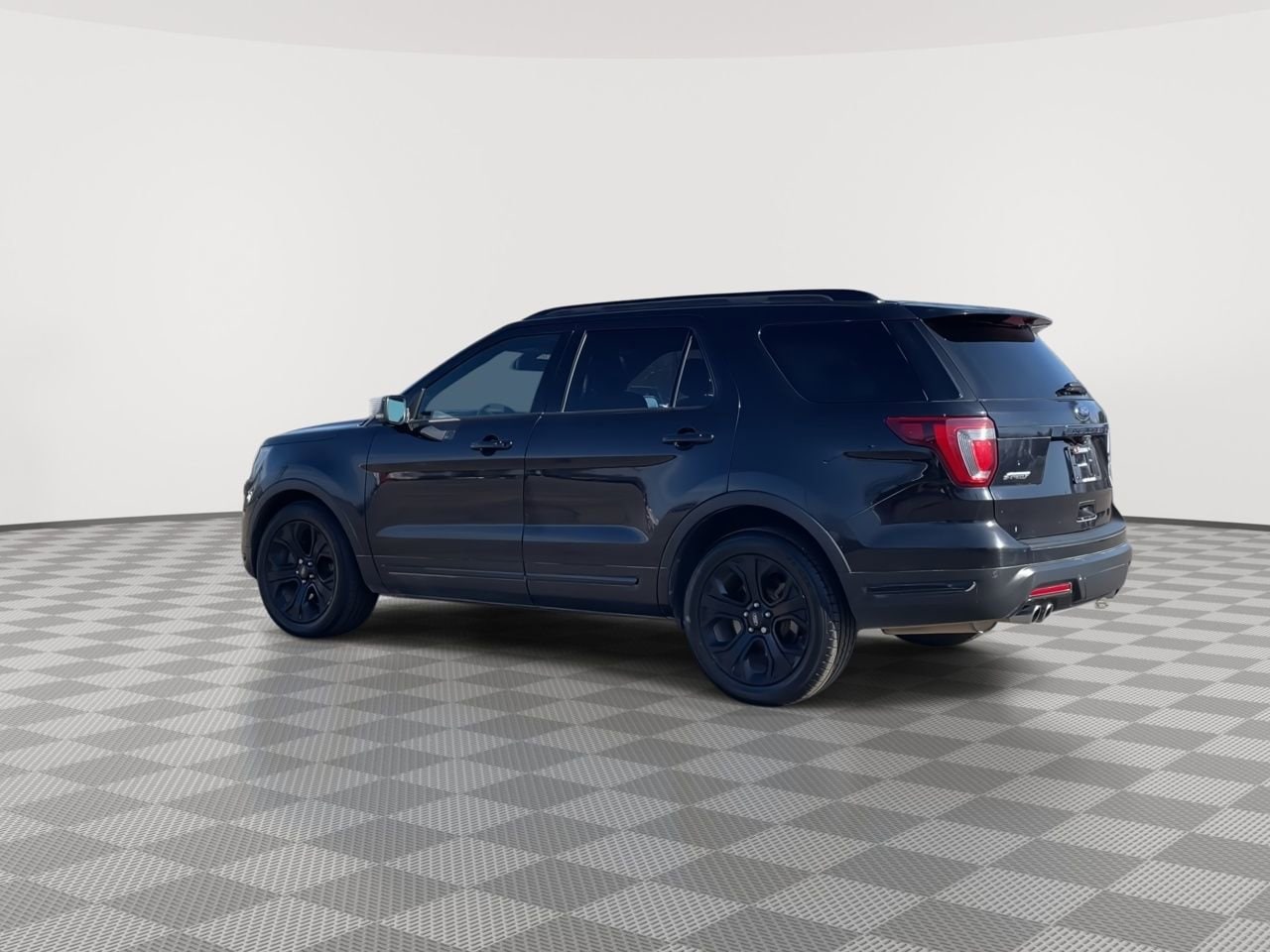 Thumbnail: 2019 Ford Explorer - 6