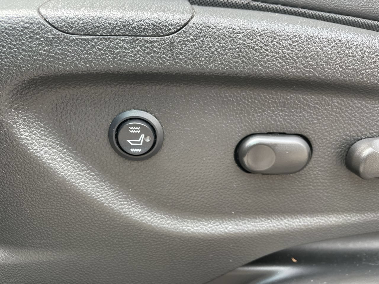 Thumbnail: 2016 Buick Encore - 28