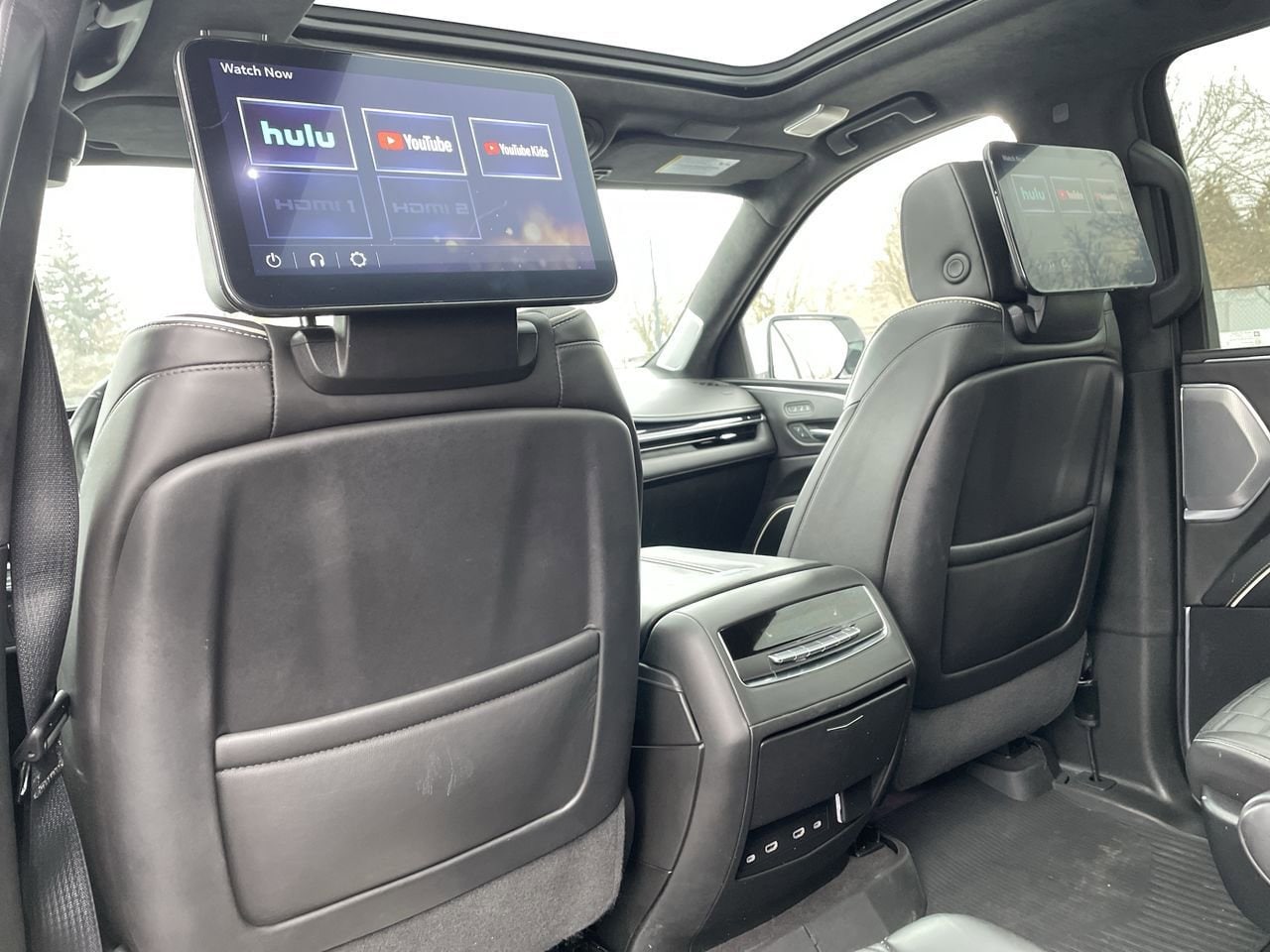 Thumbnail: 2023 Cadillac Escalade - 21