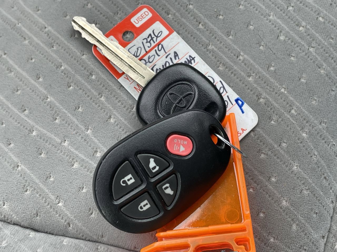 Thumbnail: 2019 Toyota Sienna - 29