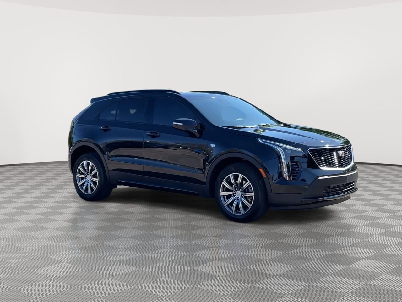 Thumbnail: 2023 Cadillac XT4 - 2